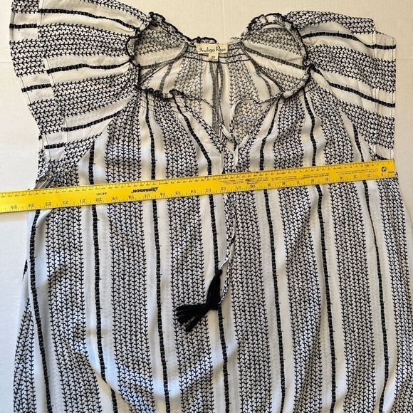 Indigo Rose white & black striped flowy blouse w/black tassels Sz-2X B7 - Picture 11 of 11